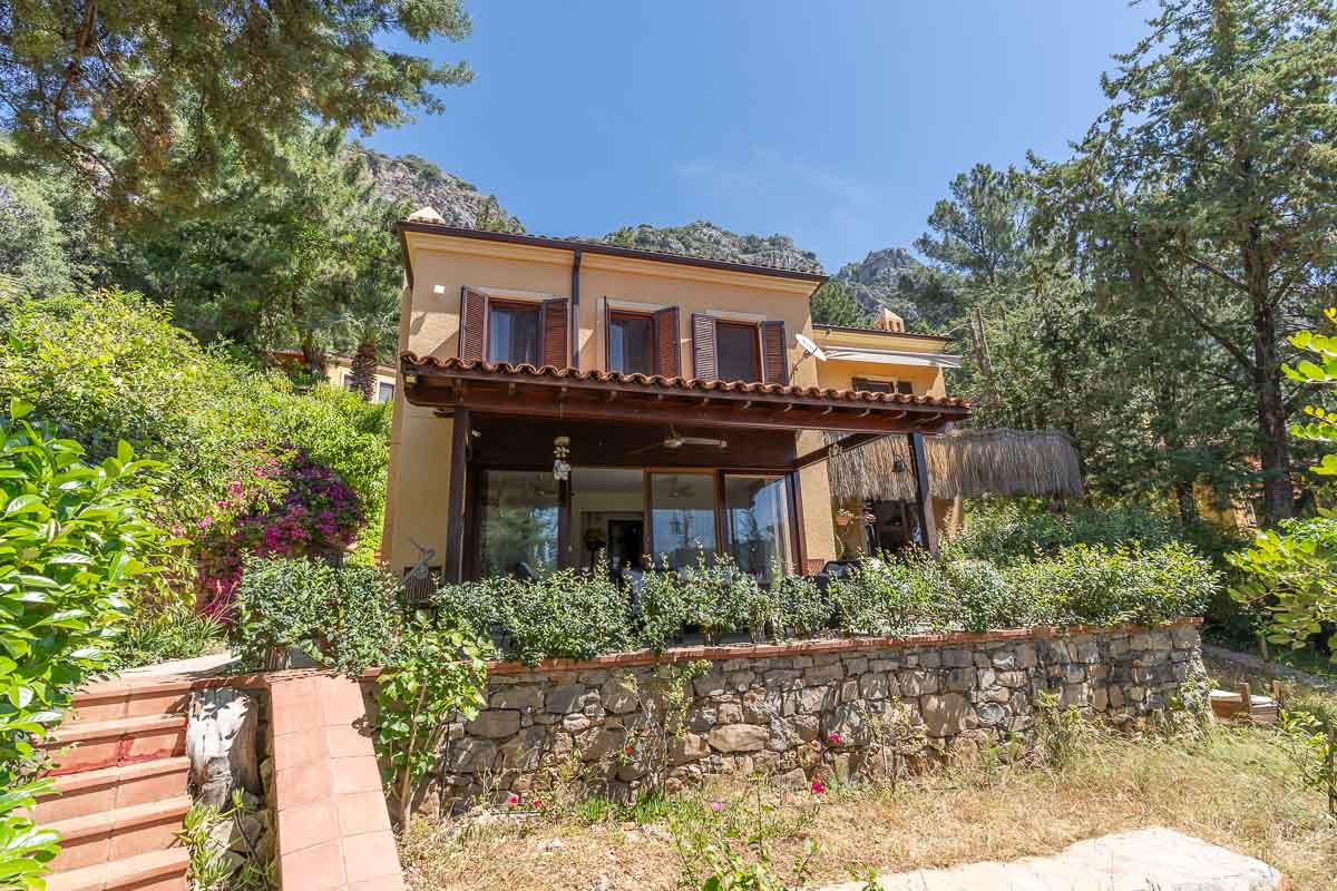 Villa For Sale in Rosmarin Gocek