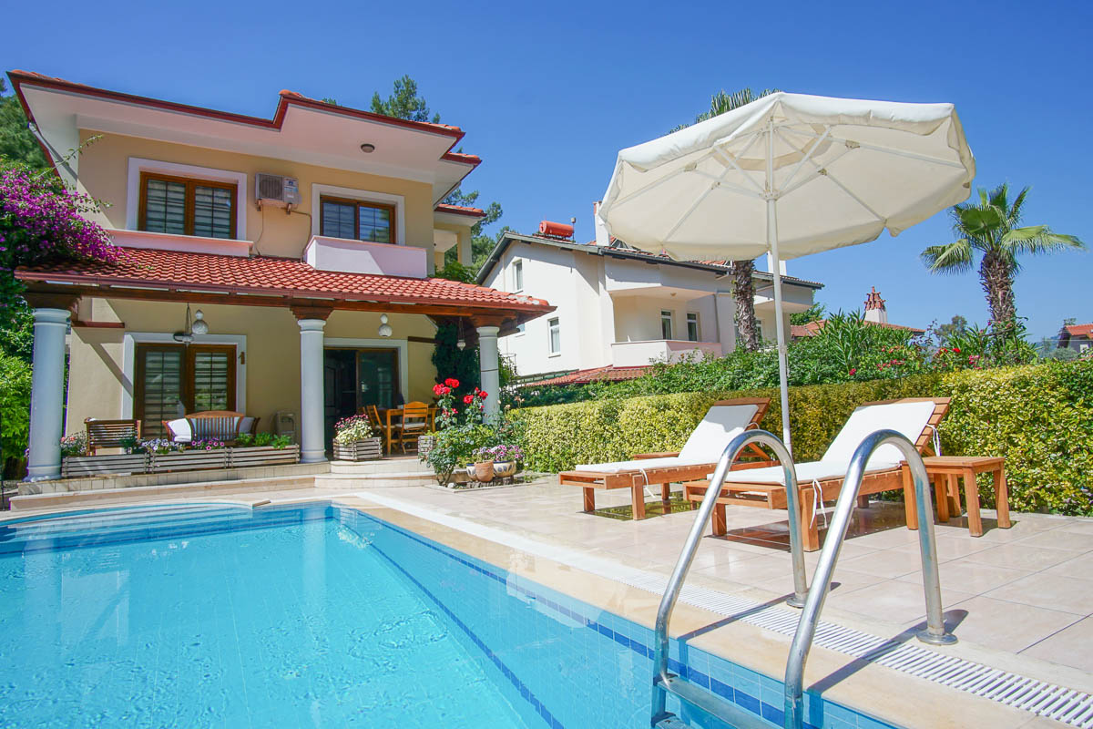 Seasonal Villa within Walking Distance of D-Marine