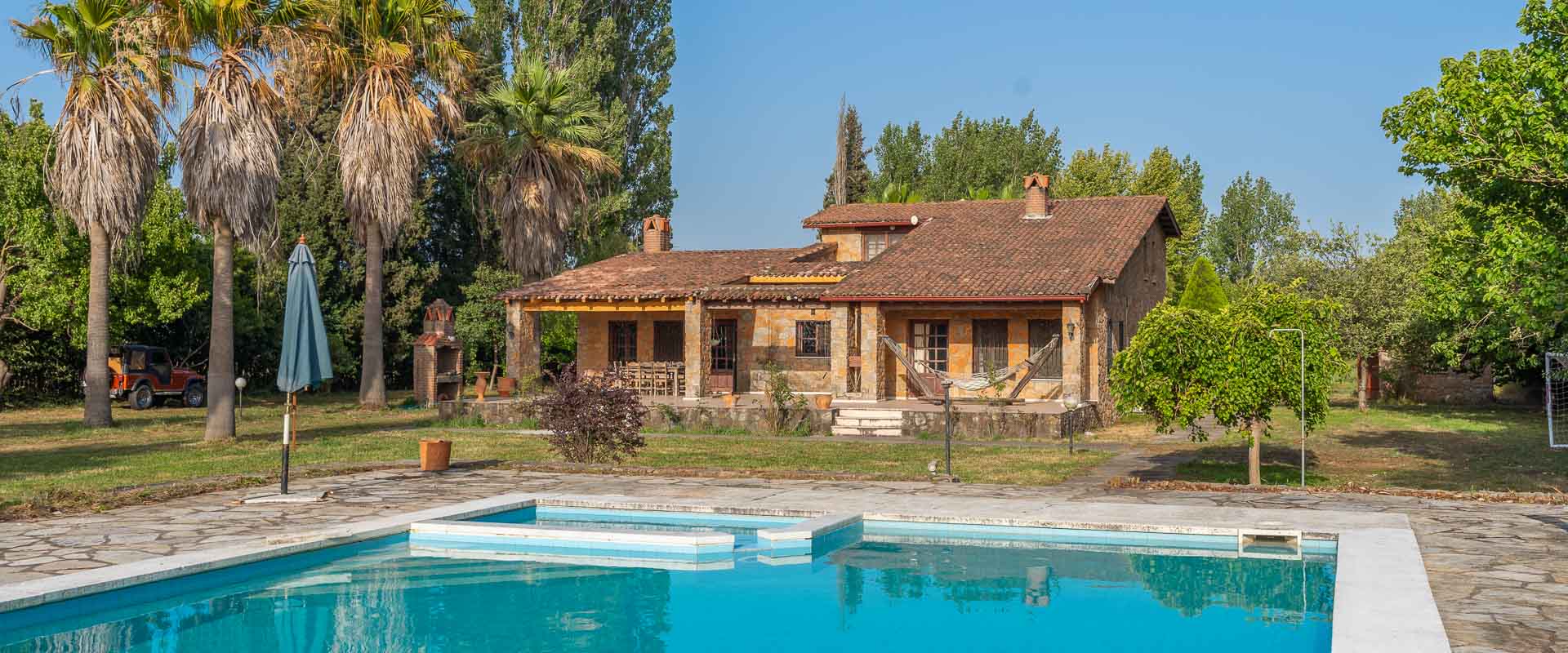 Cottage with Guesthouses for Sale in Akyaka