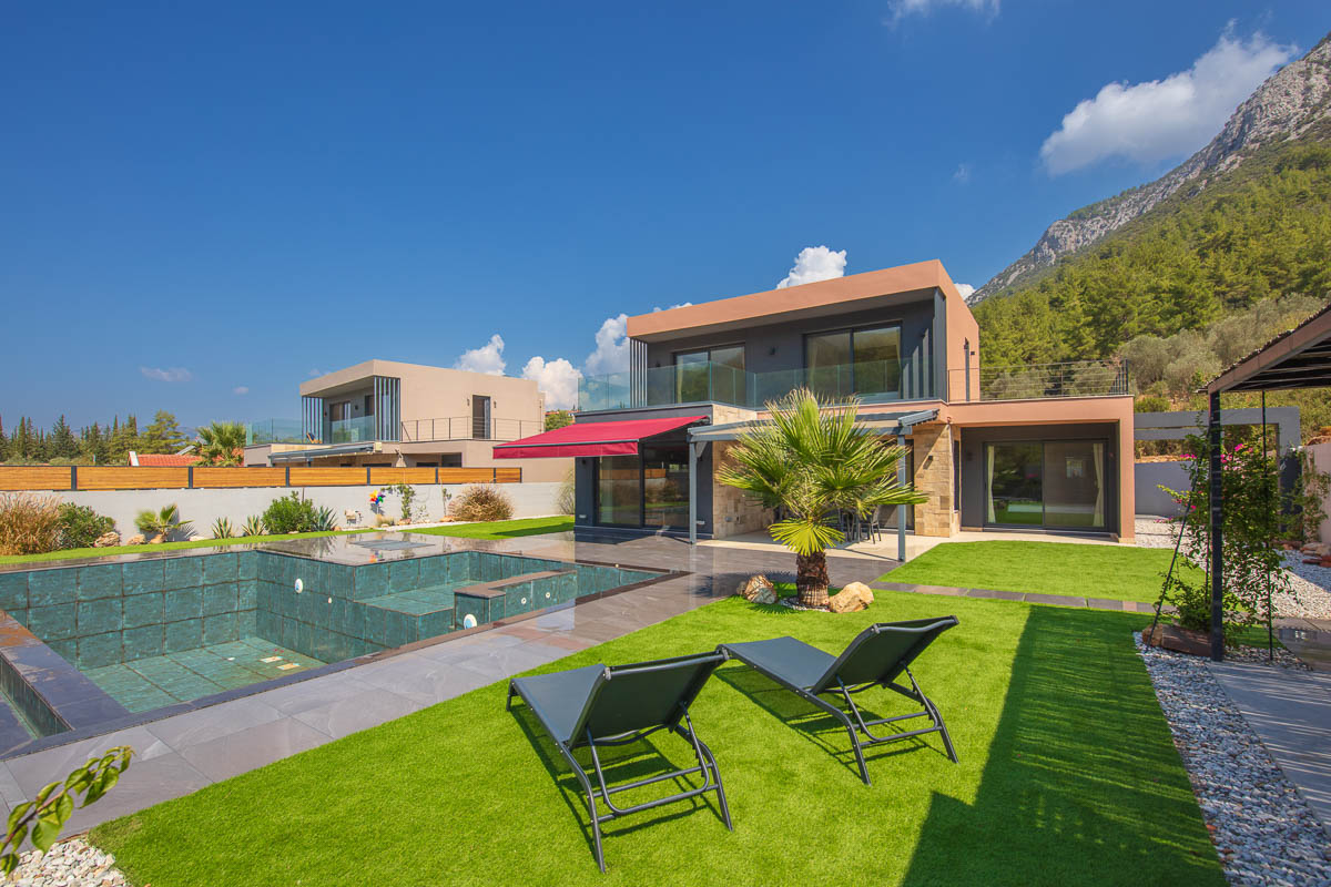 Detached Villa with Private Pool in Yeşil Üzümlü – Embrace Nature’s Serenity