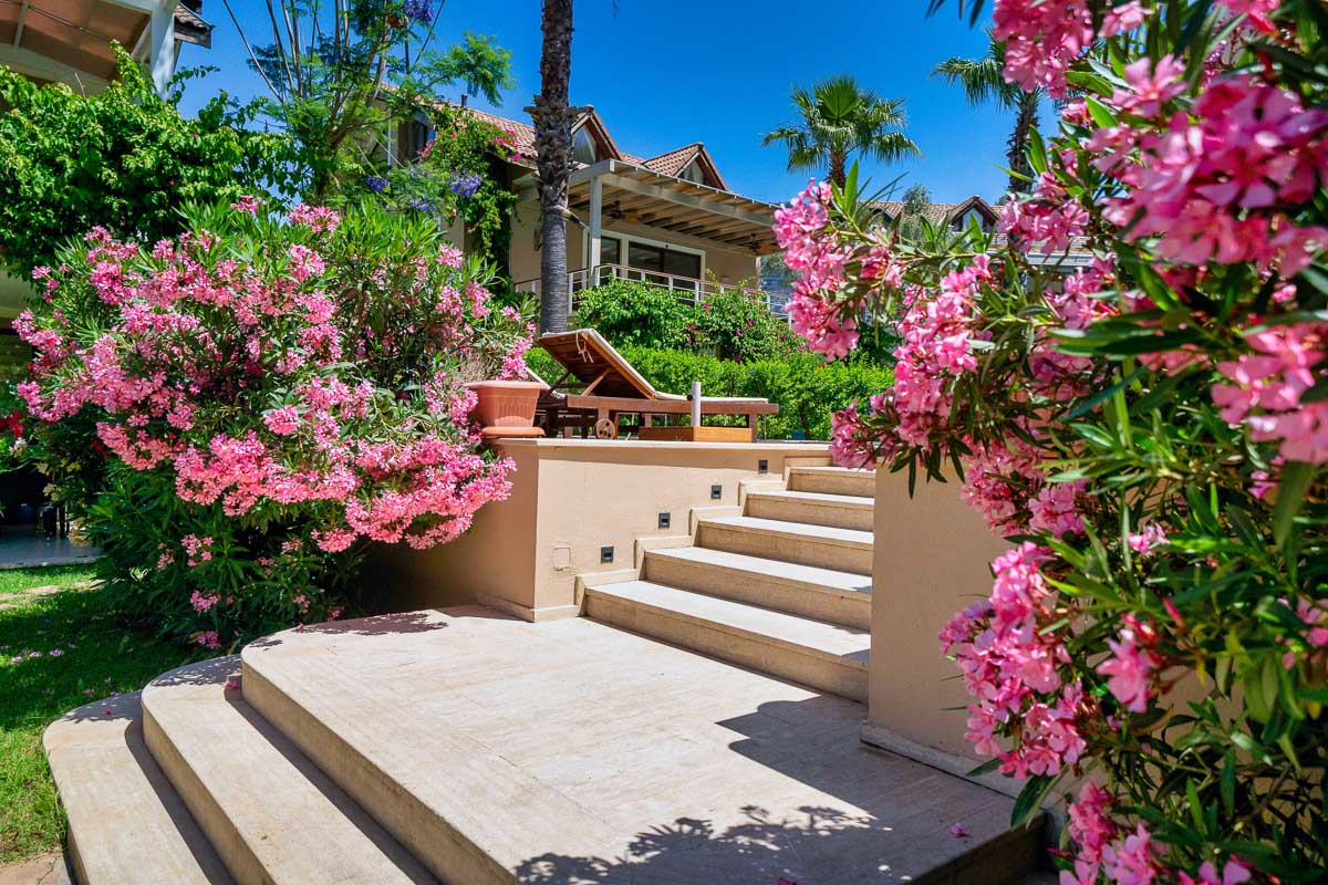 Luxury 3-Bedroom Penthouse Duplex for Seasonal Rent in Aquamarine Residence, Göcek