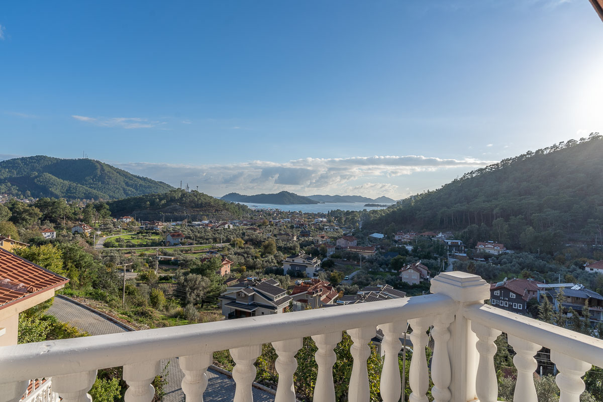 Sea View Duplex for Rent – Palmiye Residence, Göcek