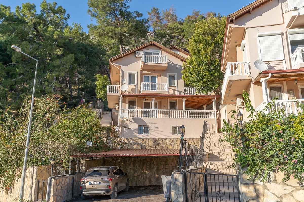 Sea View Duplex for Rent – Palmiye Residence, Göcek