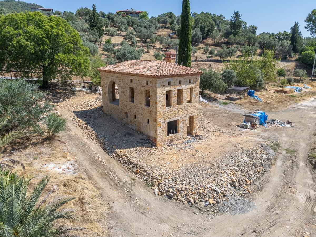 Charming Stone Villa – 15 Min from Göcek on 5,140 m² Land