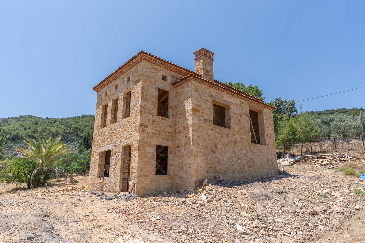 Charming Stone Villa – 15 Min from Göcek on 5,140 m² Land
