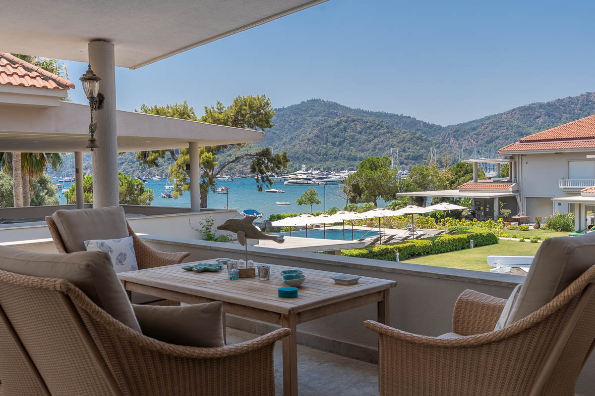 Seafront Penthouse Duplex with Sea View in Göcek’s Prestigious Safir Complex