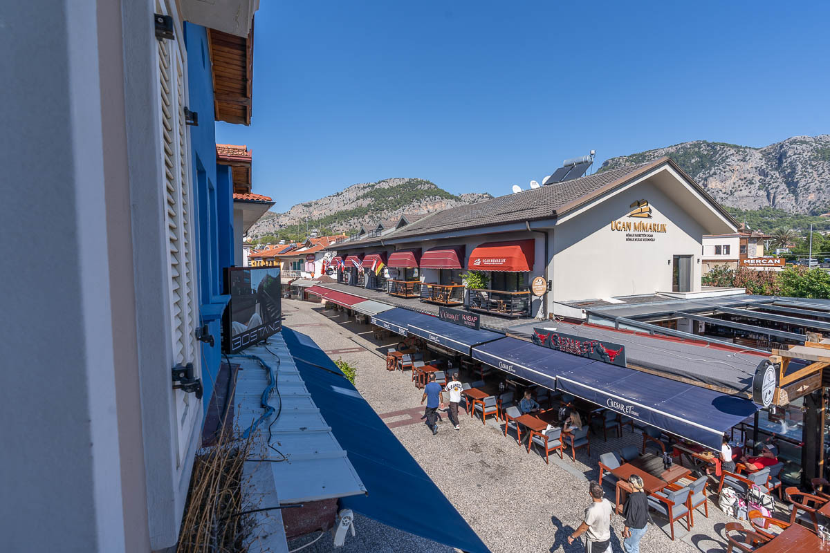 Seafront Commercial Building – Göcek Marina