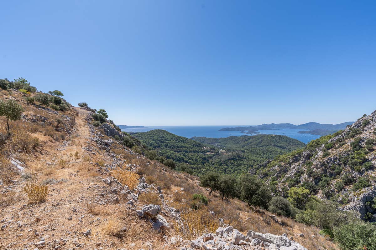 1495 m² Panoramic Sea-View Land