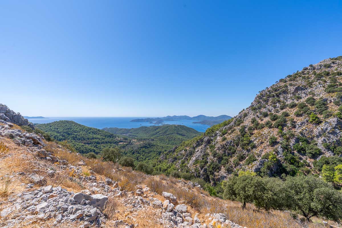 1495 m² Panoramic Sea-View Land