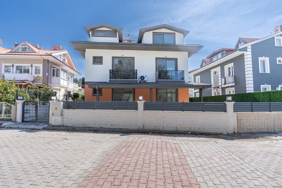 Modern Five Bedroom Villa in Gocek