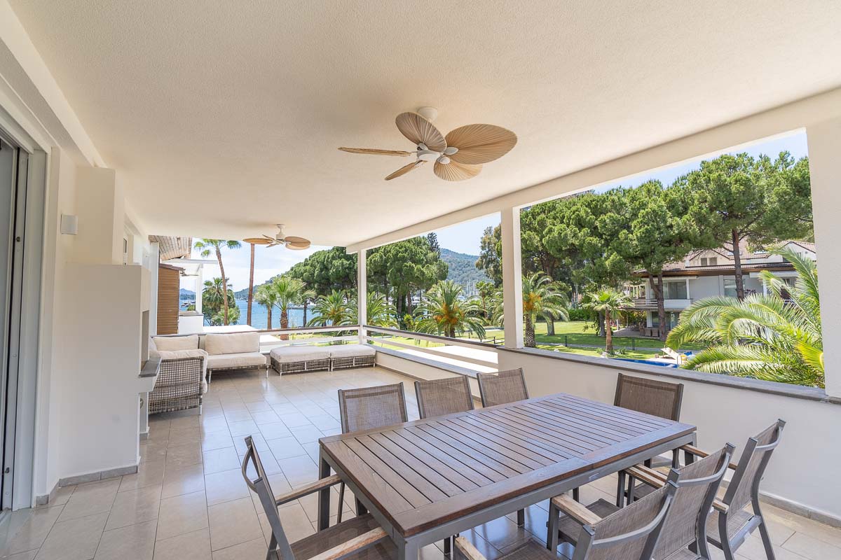 Sea View Duplex in Gocek